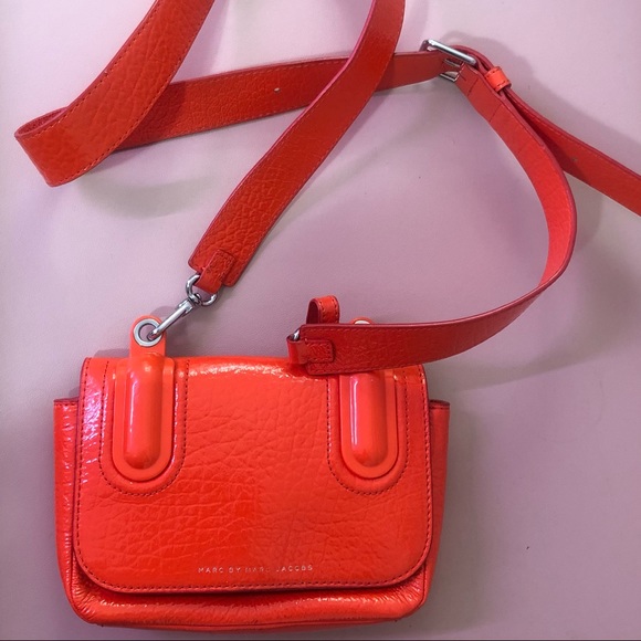 🧡MARC By Marc Jacobs Ball
And Chain Bond Bubble
Shoulder/Crossbody Orange - Picture 7 of 15
